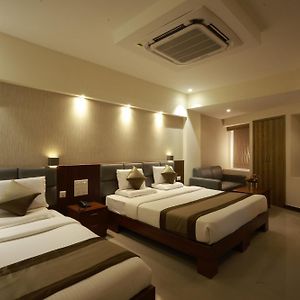 Metro Plaza Hotel By Rak Rooms, Mangaluru